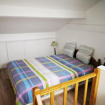 Corolle Whole Flat With Garden Near Paris *
